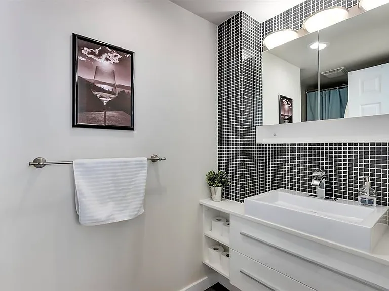 950 Cambie St #804 — Photo 16
