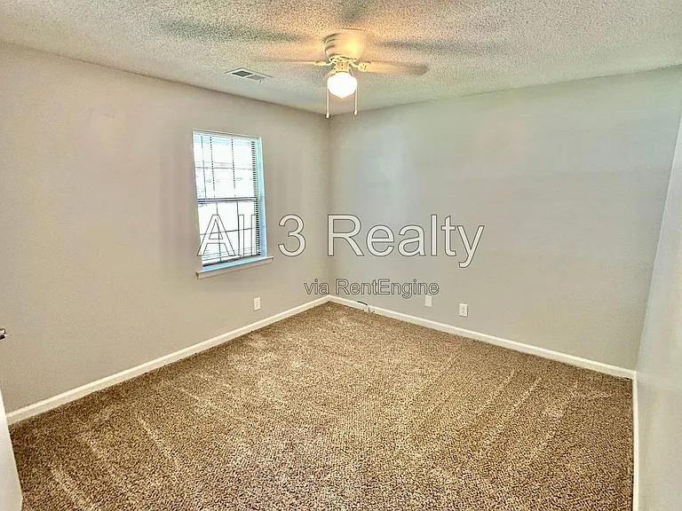 8460 Pineland Dr — Photo 5