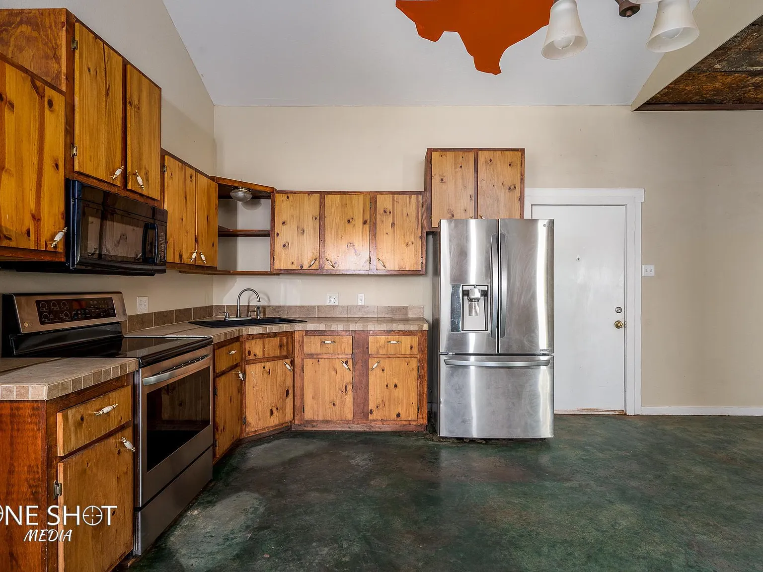 3 bed, 1650 sqft, $2,500 — Photo 4