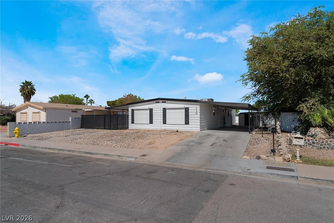 3 bed, 2.0 bath, 1440 sqft, $1,495 — Photo 1