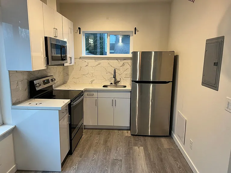 10734 Stone Ave N #304 — Photo 8