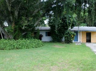 1304 66th St NW, Bradenton, FL 34209
