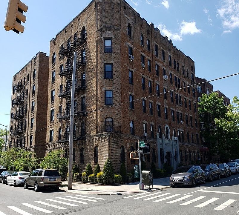 1st image of 2020 Kings Hwy APT 2