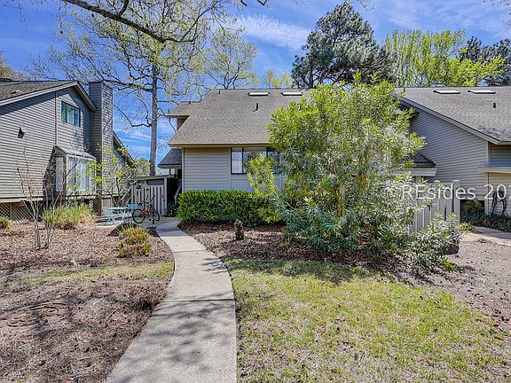 2nd image of 60 Carnoustie Rd APT 979