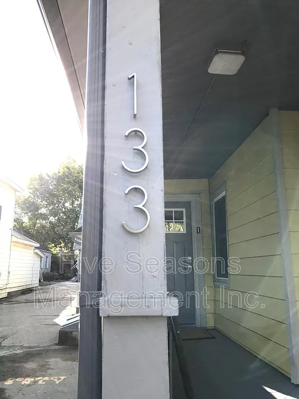 2 bed, 1.0 bath, 600 sqft, $2,000 — Photo 2