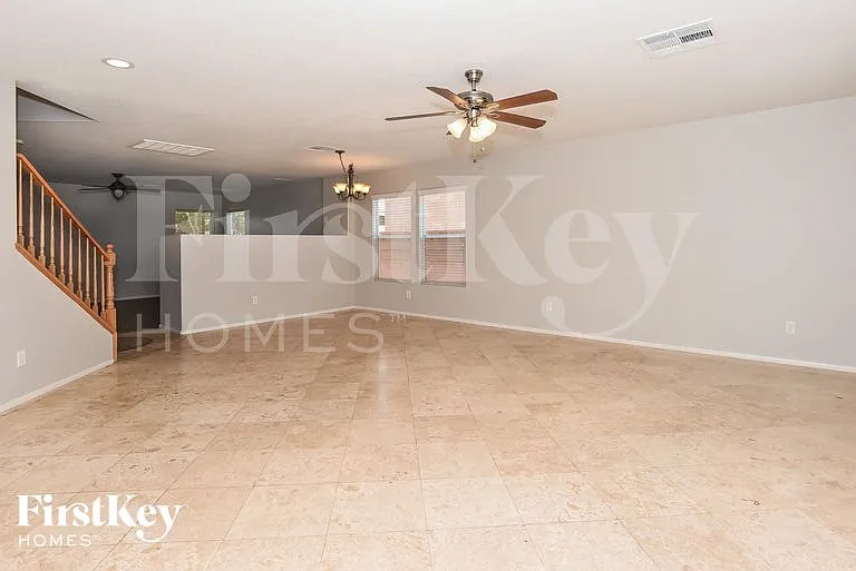 5048 Indigo Gorge Ave — Photo 2
