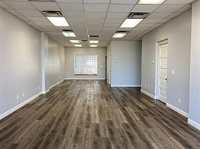 3rd image of 8515 Madison Ave
