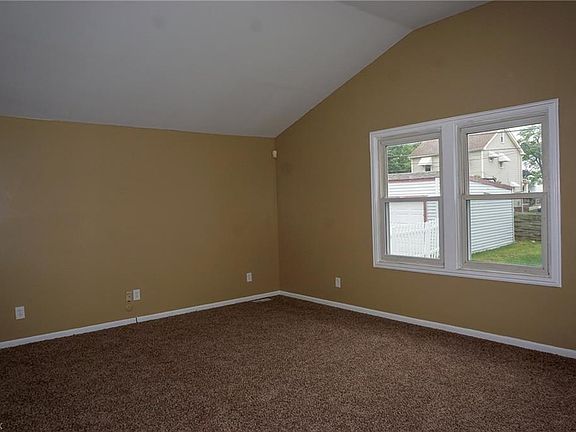 5th image of 9610 Plymouth Ave