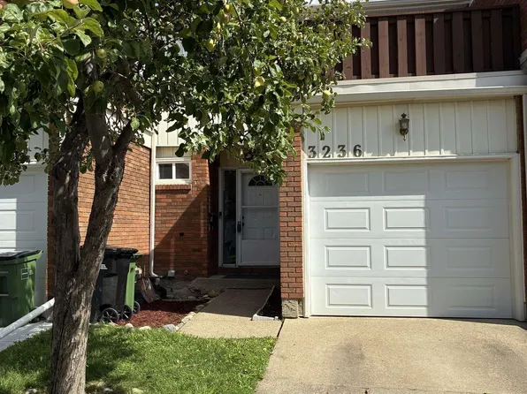 3236 130a Ave NW, Edmonton, AB T5A 3K3