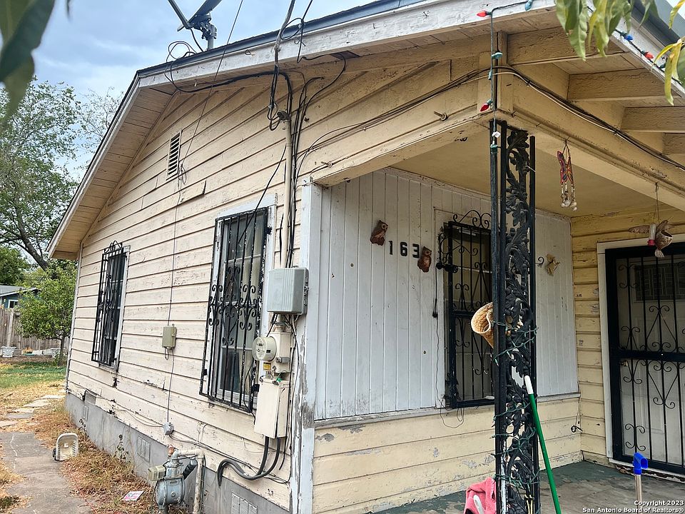 1st image of 163 N SAN GABRIEL AVE