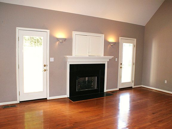 5th image of 129 Belle Meade Dr