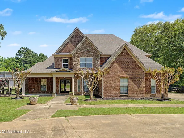 6570 Rolling Hills Dr, Olive Branch, MS 38654