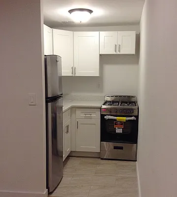 Rented by Village City Real Estate LLC | media 29