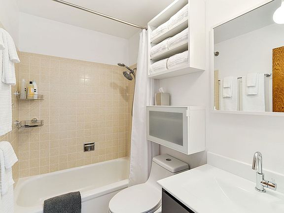 4th image of 75 Hancock St #1