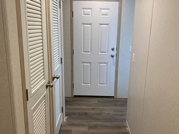 3rd image of 115 W 10th St