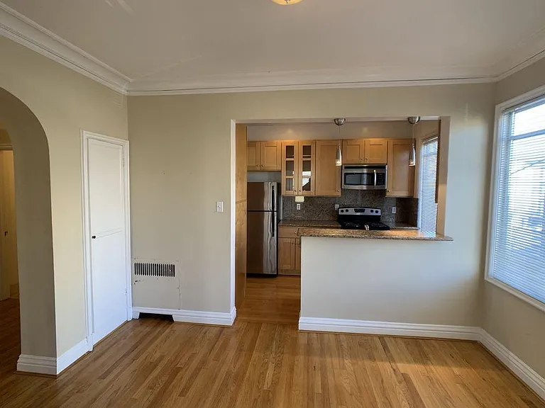 1695 Beach St #203 — Photo 8