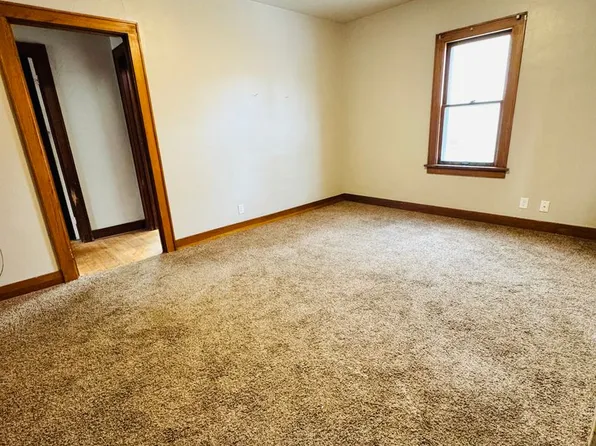 HUB/AIM - 19 8th Ave SW, 19 8th Ave SW #2, Aberdeen, SD 57401