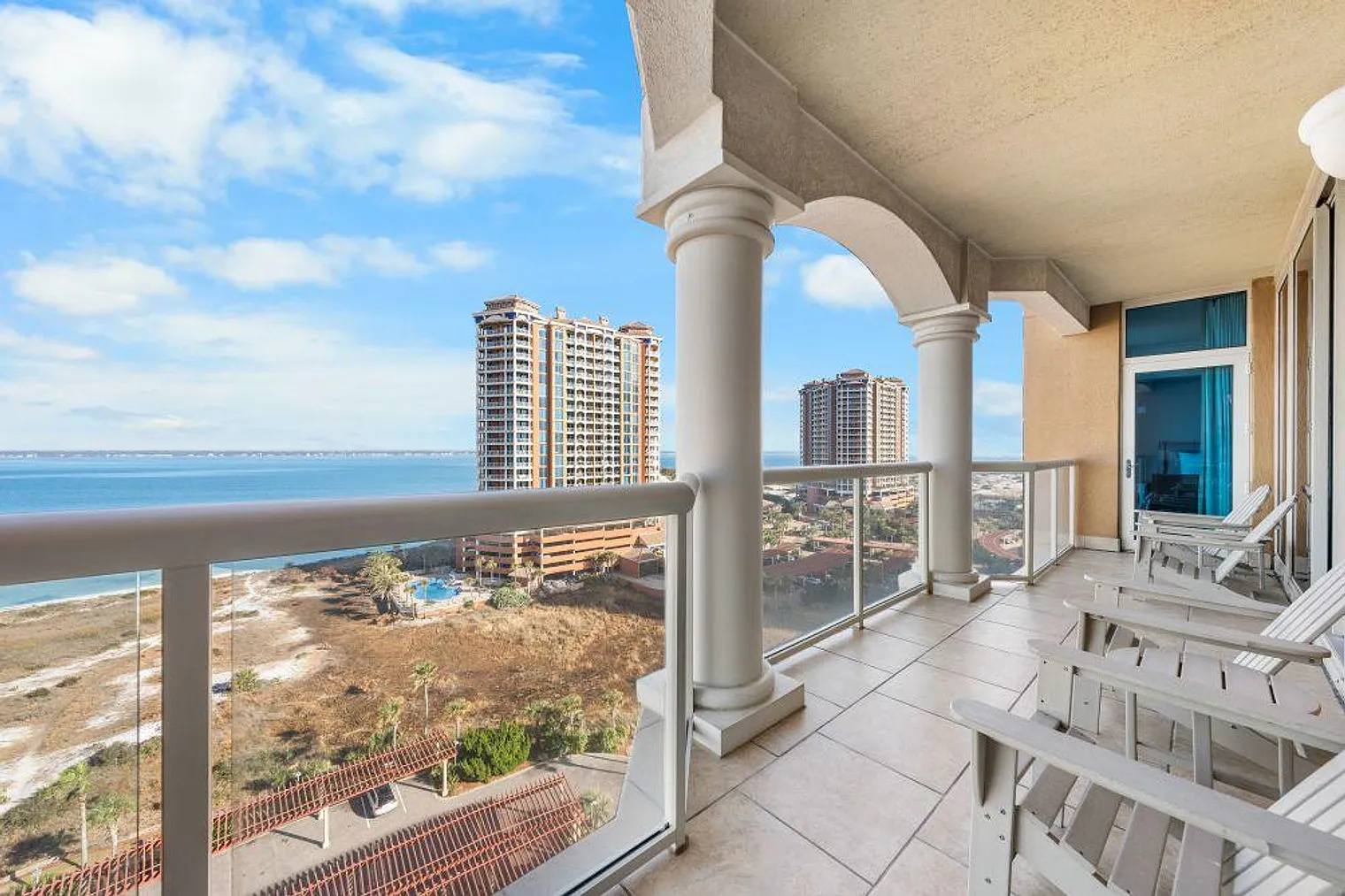 2 bed, 3.0 bath, 1194 sqft, $3,968 — Photo 4