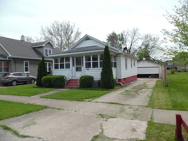 1st image of 409 Lincoln St