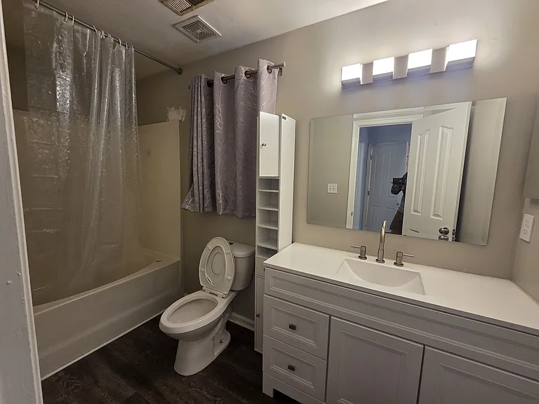 403 Judges Ct — Photo 13