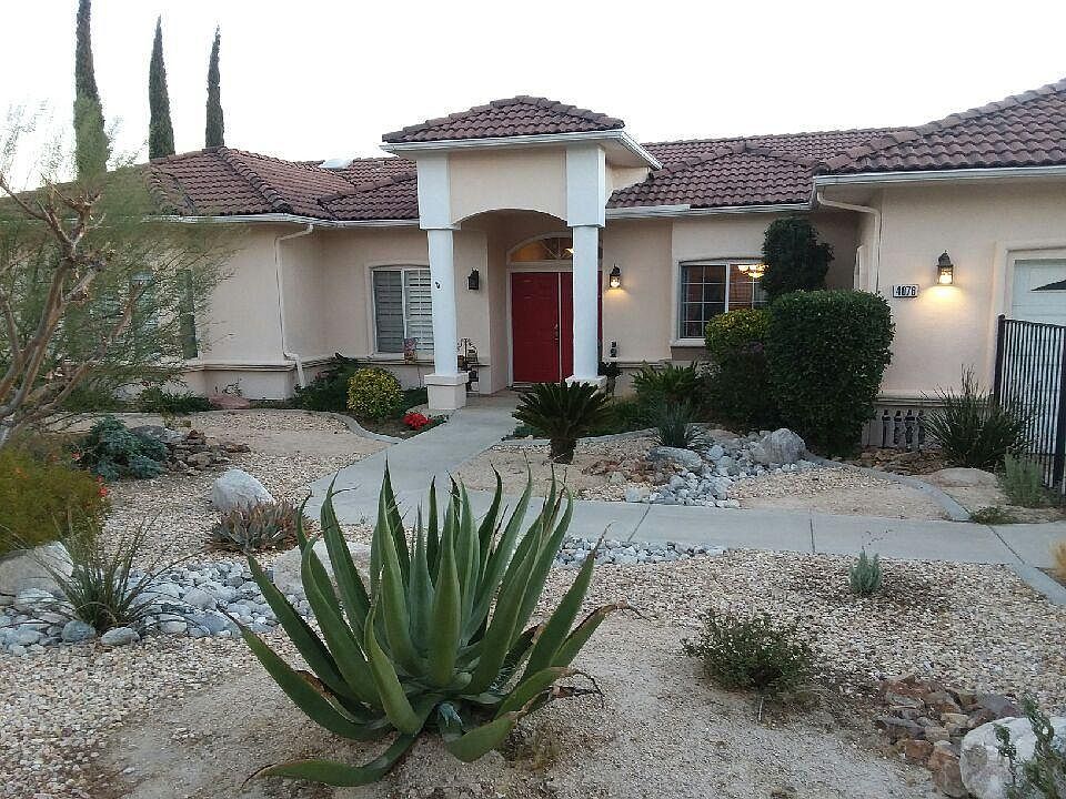 2nd image of 4076 Mockingbird Ln