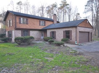 3187 N Martadale Dr, Akron, OH 44333