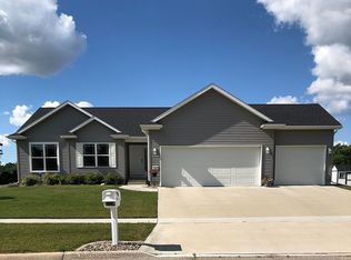 4440 Charm Dr, Waterloo, IA 50701