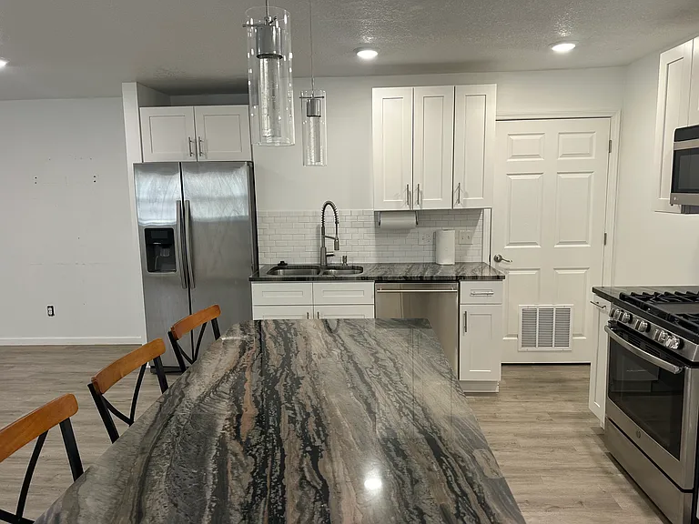 2982 W Remus Rd — Photo 4