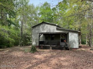 408 Guy Sanderson Rd, Albertson, NC 28508