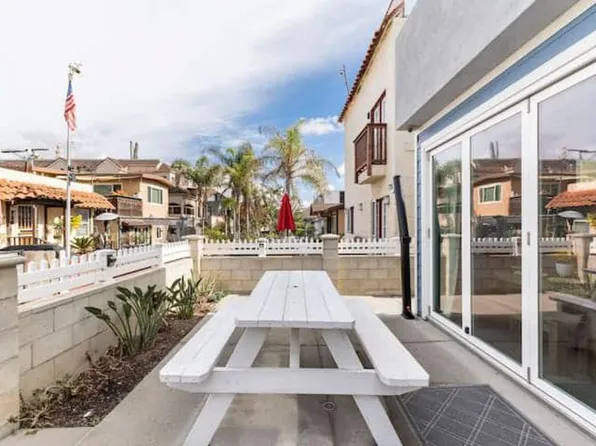 (undisclosed Address), San Diego, CA 92109