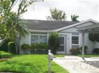 6811 Bogey Dr, Fort Myers, FL 33919