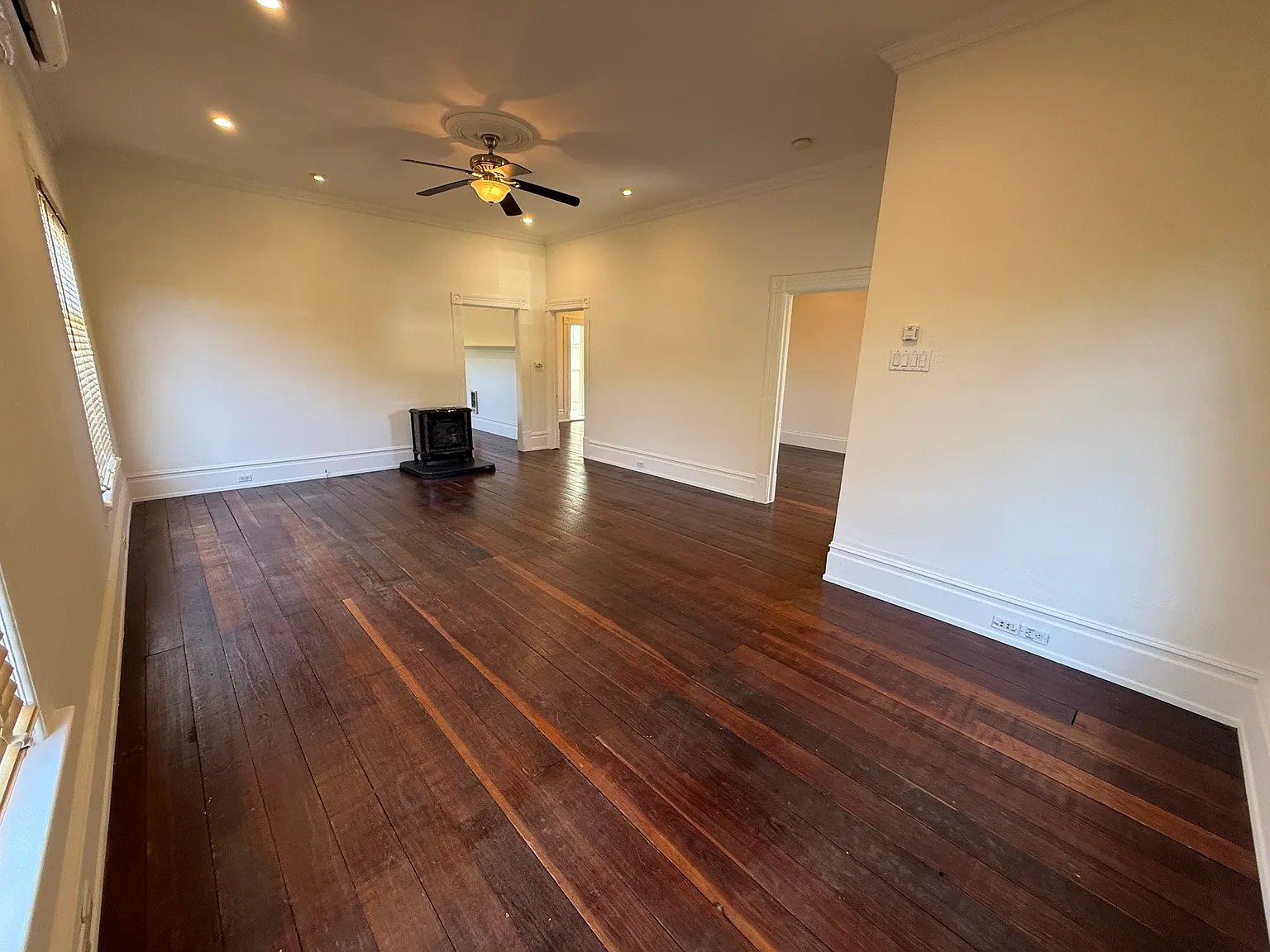 3 bed, 1226 sqft, $3,450 — Photo 4