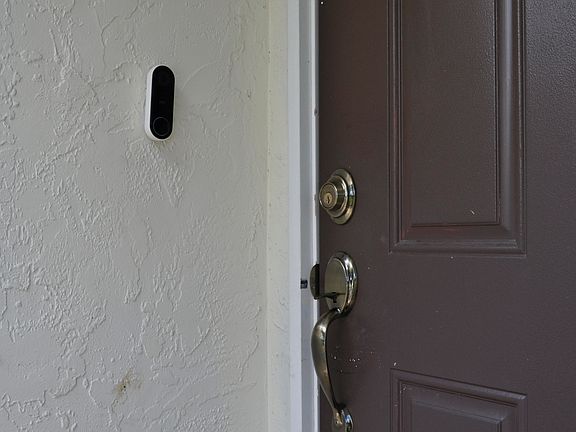 5th image of 351 NW Rebecca Ave