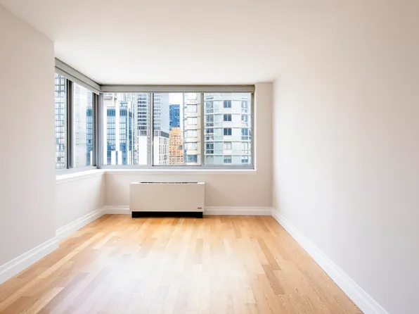 776 Sixth Avenue image 6 of 42