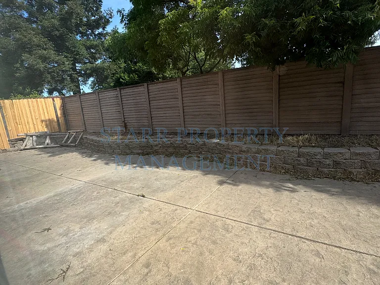 1473 Kimiyo St — Photo 23