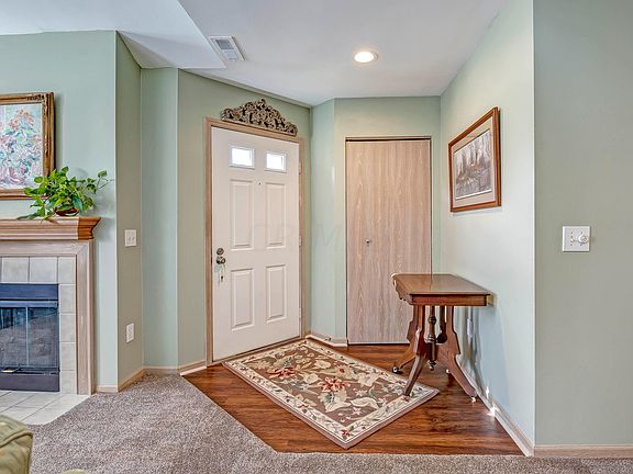3rd image of 282 Windemere Pl