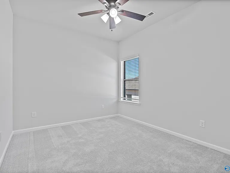 210 Osceola Cir — Photo 5