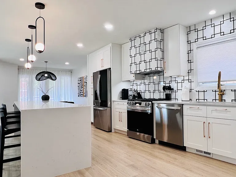 321 Gross St — Photo 12