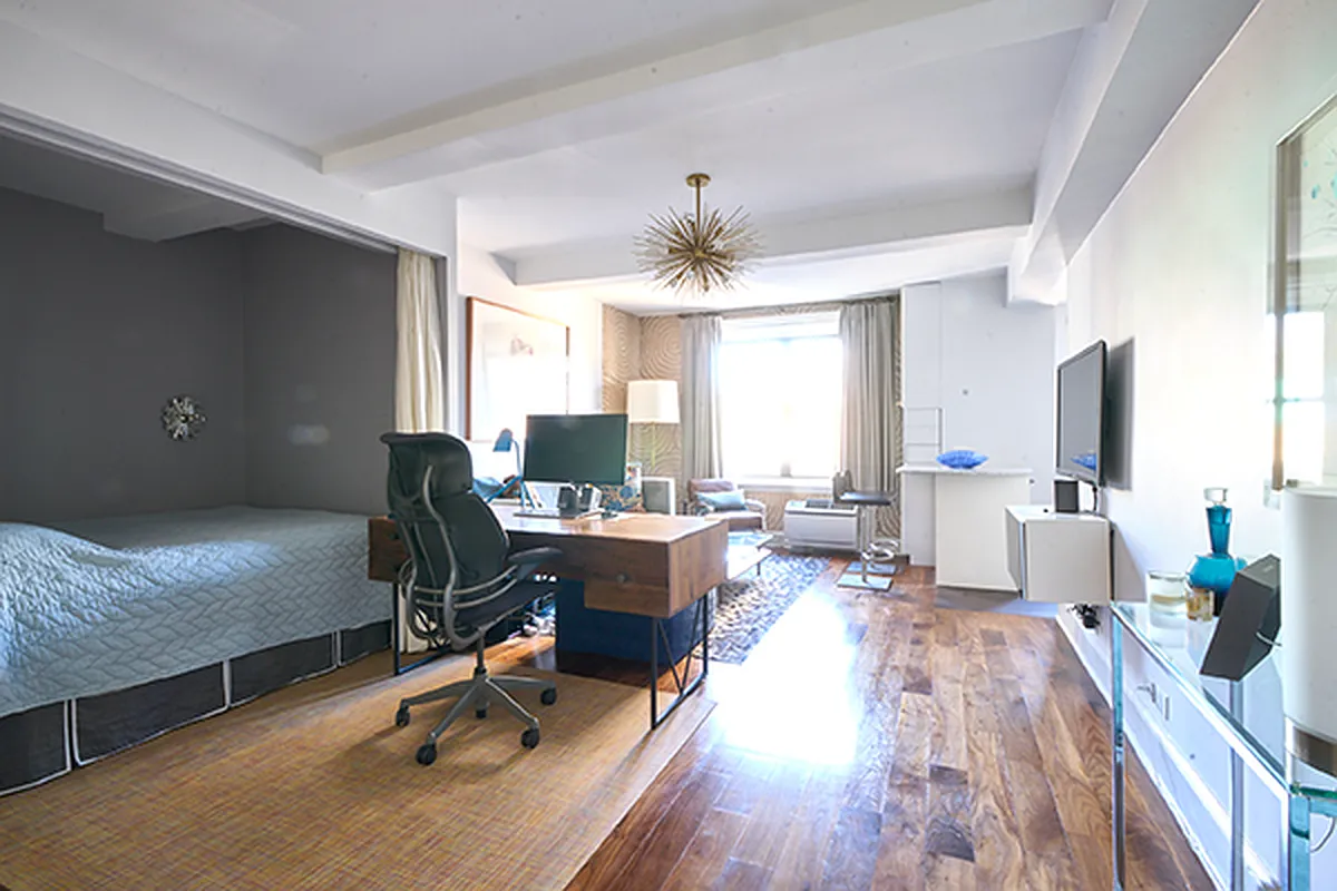 200 East 16th St Unit 10F  