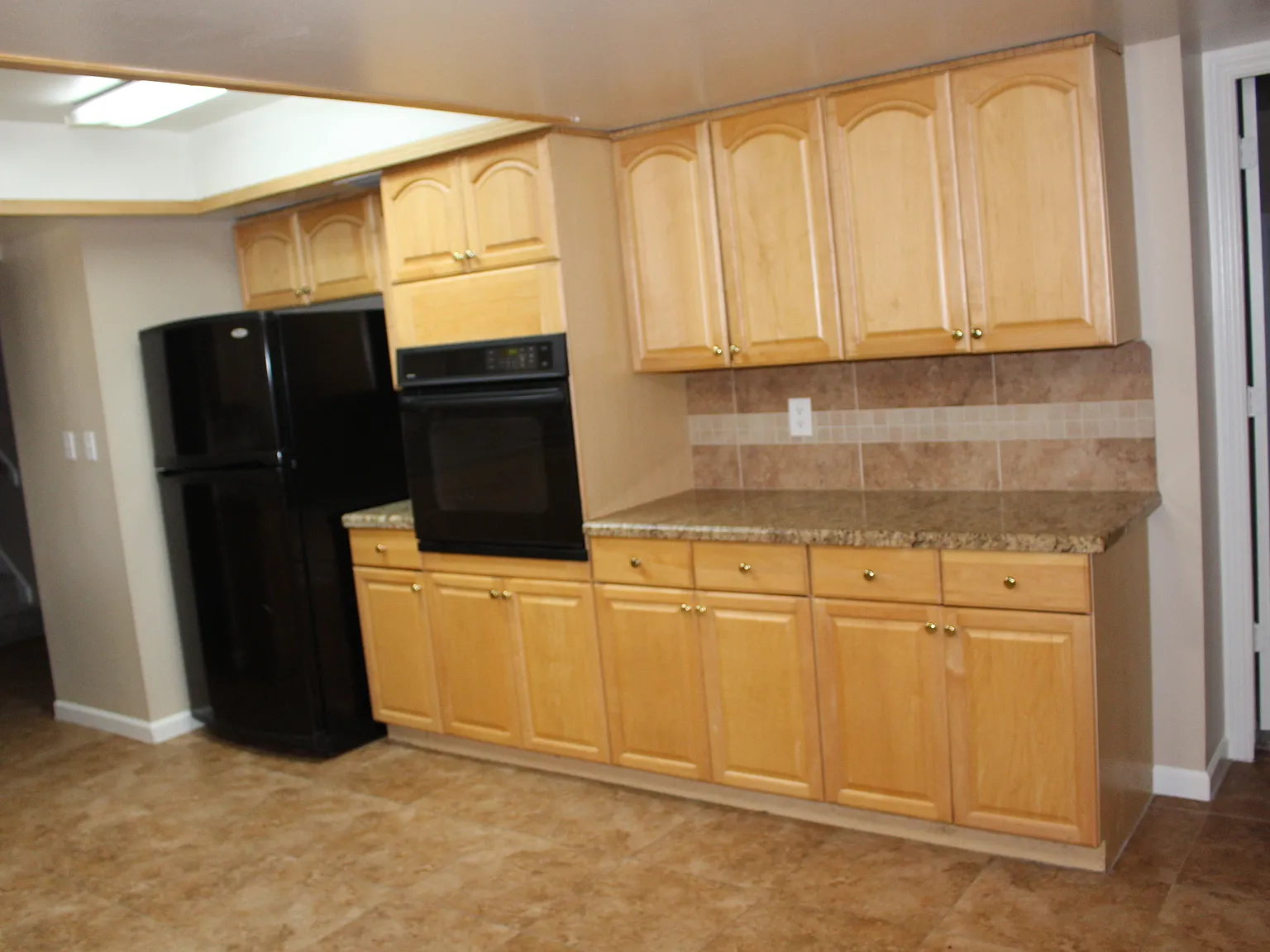 5 bed, 3.5 bath, 2744 sqft, $3,495 — Photo 4