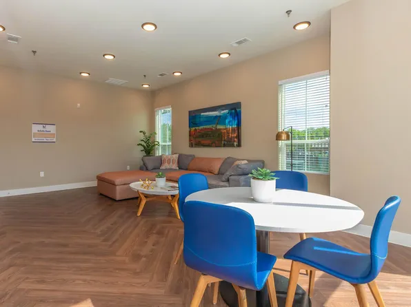 McKinney Falls Apartments