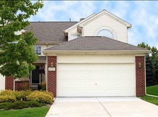 2510 Boulder Ln #1, Auburn Hills, MI 48326