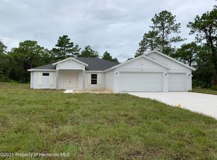 7355 Nightwalker Rd, Weeki Wachee, FL 34613