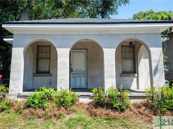 212 W 61st Street, Savannah, GA 31405