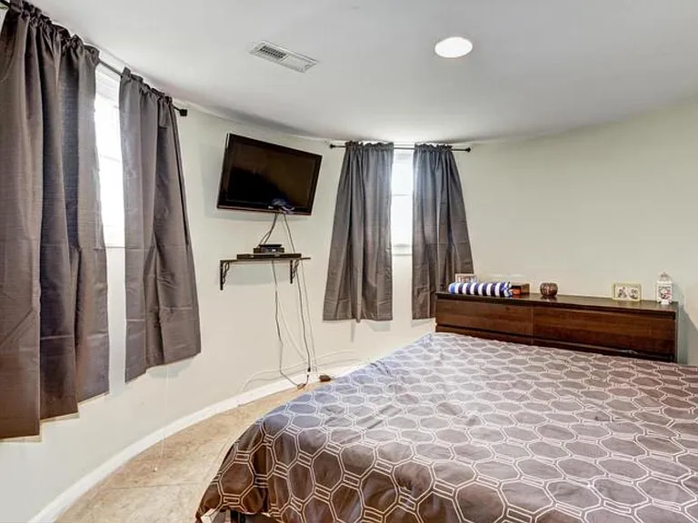 1425 Allison St NW #D — Photo 13