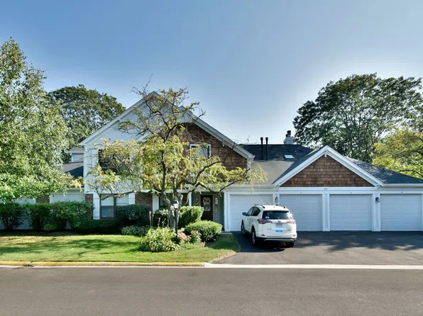 1912 Gresham Cir APT A, Wheaton, IL 60189