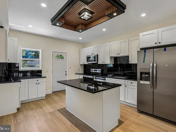 3007 Presstman St, Baltimore, MD 21216