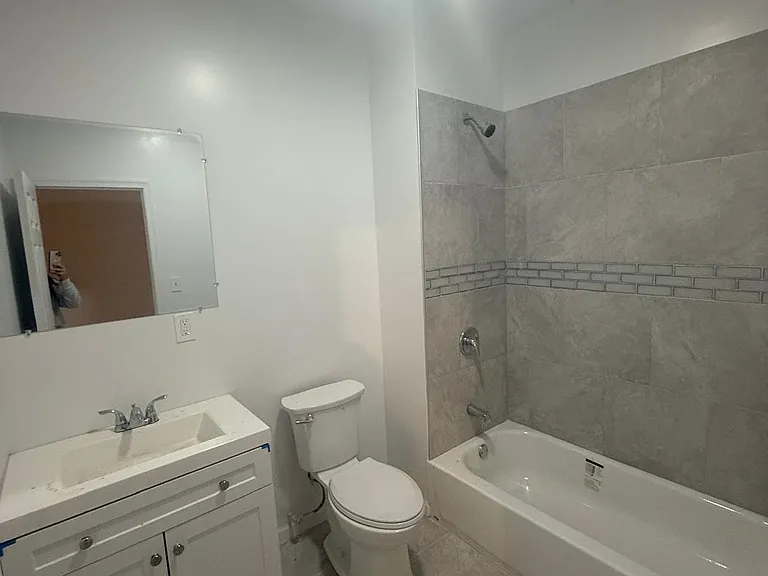 825 S 15th St #2R — Photo 11