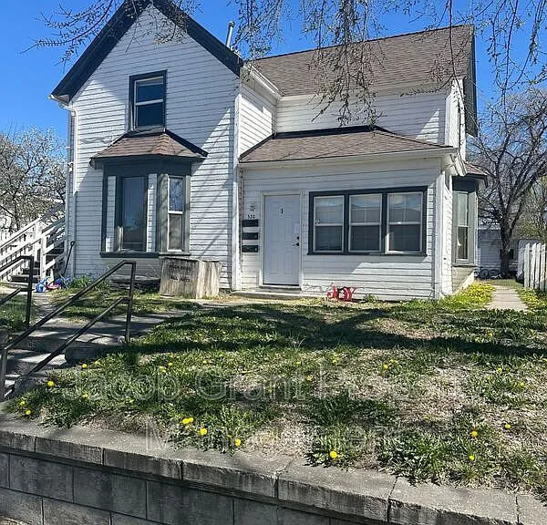520 N Water Ave #2 — Photo 1