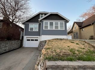 4616 Davenport St, Omaha, NE 68132